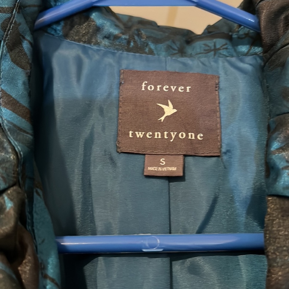 Jacket - Picture 4 of 5